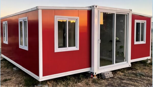 Well-Sold 20ft 40ft Expandable Container House Cheap Prefabricated Office Building Made of Sandwich Panel for Outdoor Use