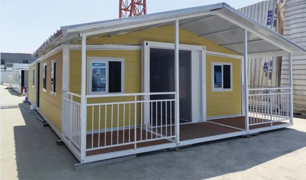 Brand New 40ft High Quality Expandable Container House Tiny Homes Made Steel Sandwich Panel Outdoor Courtyard Bathroom Apartment